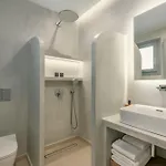 La Maltese Hotel
