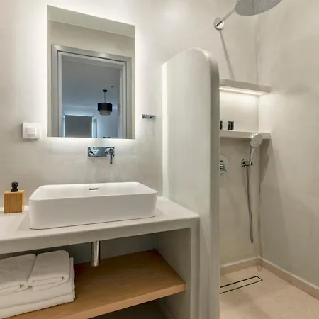 La Maltese Ξενοδοχείο Νάουσα