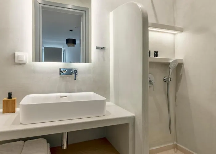 La Maltese Hotel Naousa